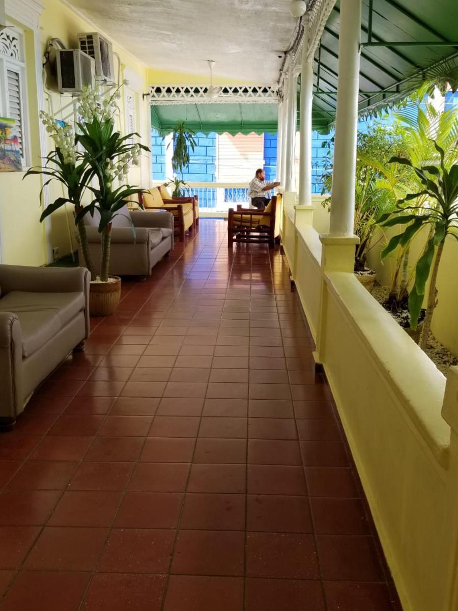 Hotel Victoriano - Housity
