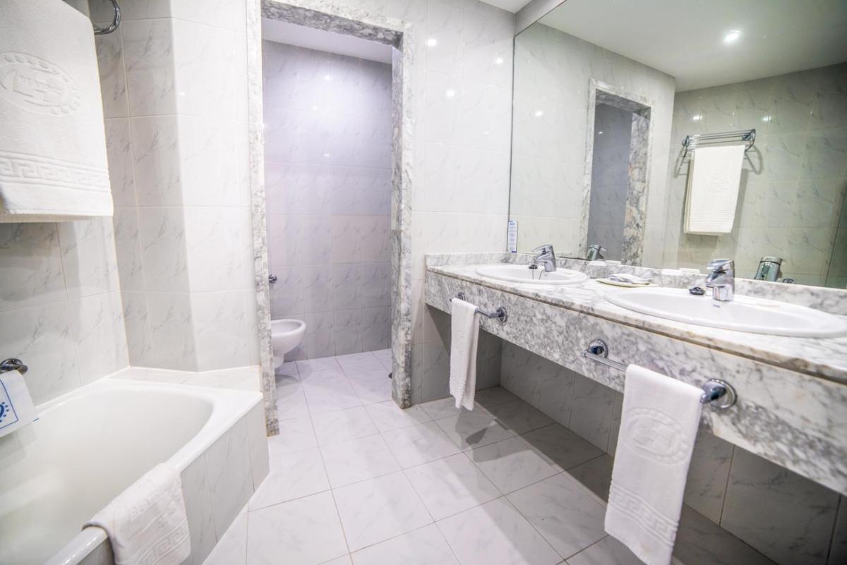 Un baño de Beatriz Costa & Spa