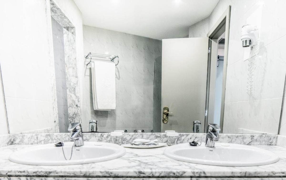 Un baño de Beatriz Costa & Spa