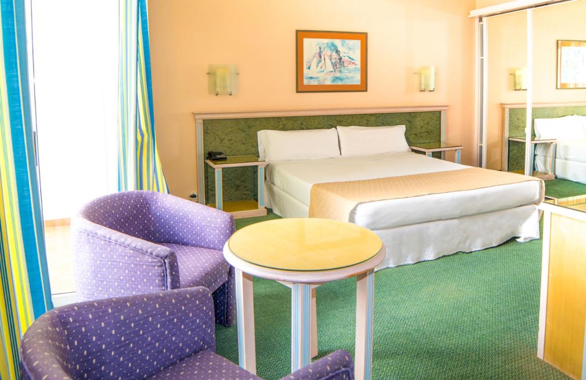 Beatriz Costa & Spa - Housity