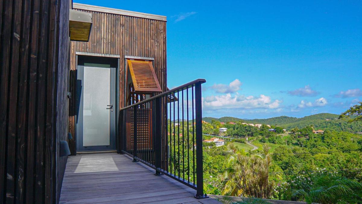 Suitetrails - Villa d'architecte au François avec piscine à débordement de 16m