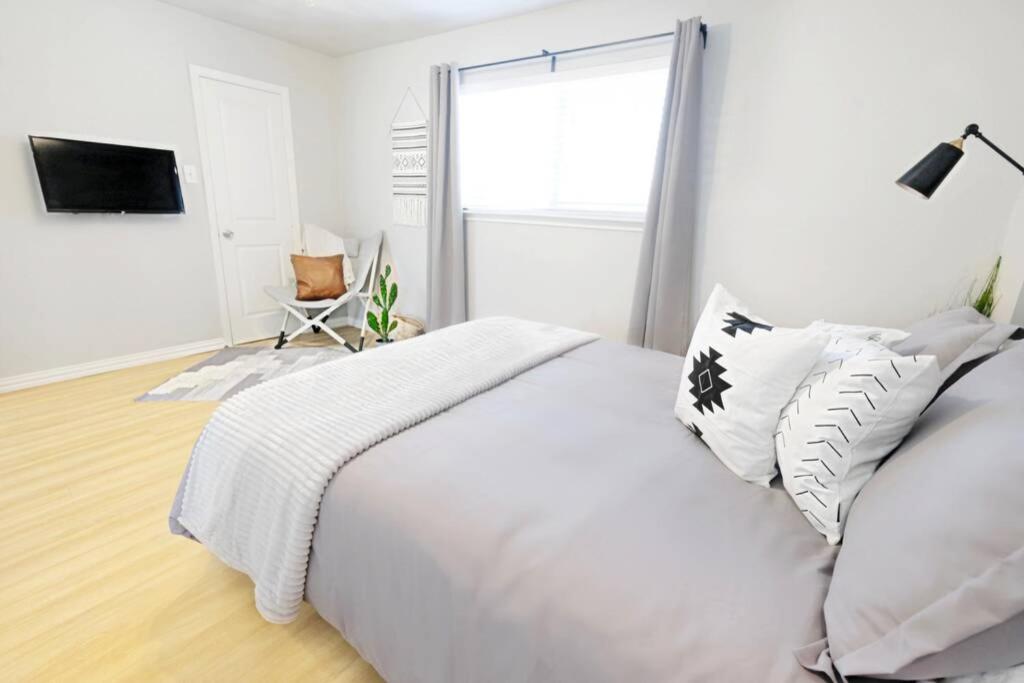 The Munger Proper + Spa Pool - Housity