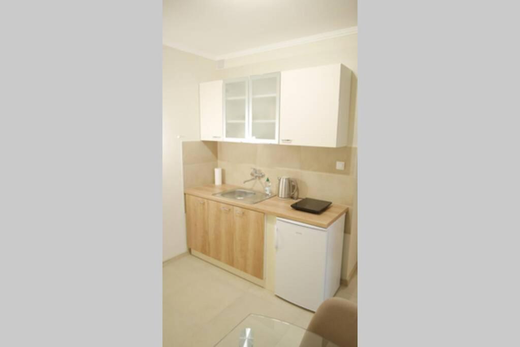 Apartment Art - Hizvo
