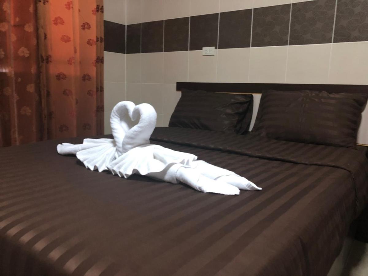 D5 Hotel สาขา มาบโป่ง - Housity