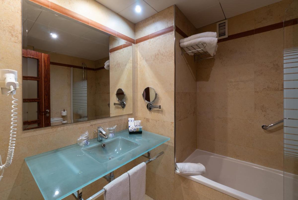 Hotel MS Maestranza Málaga - Housity