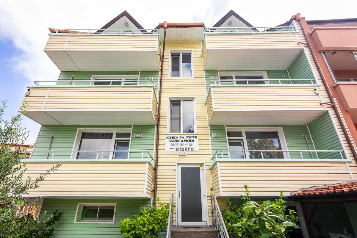 Guesthouse Sunny Dream - Housity