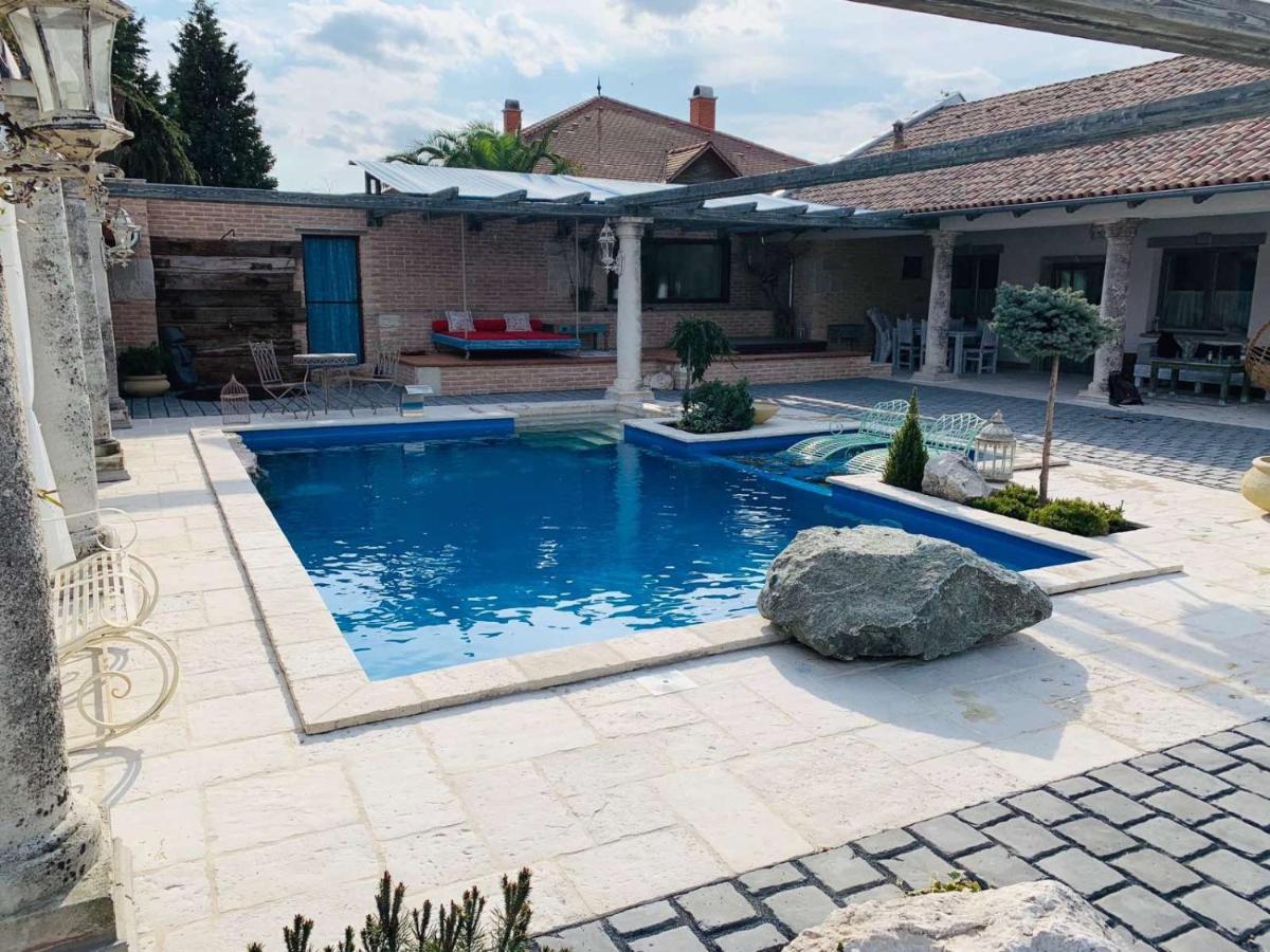 Resident Wellness Vendégház Békéscsaba - Housity