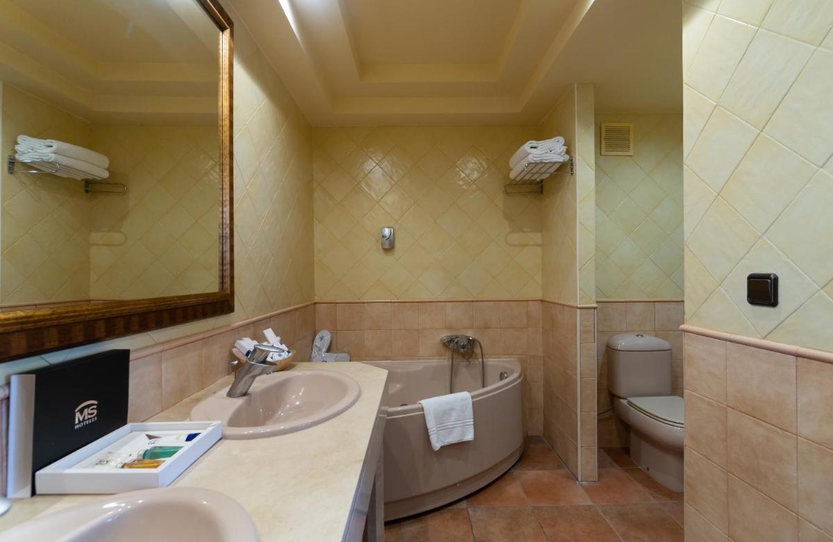 Un baño de MS Amaragua