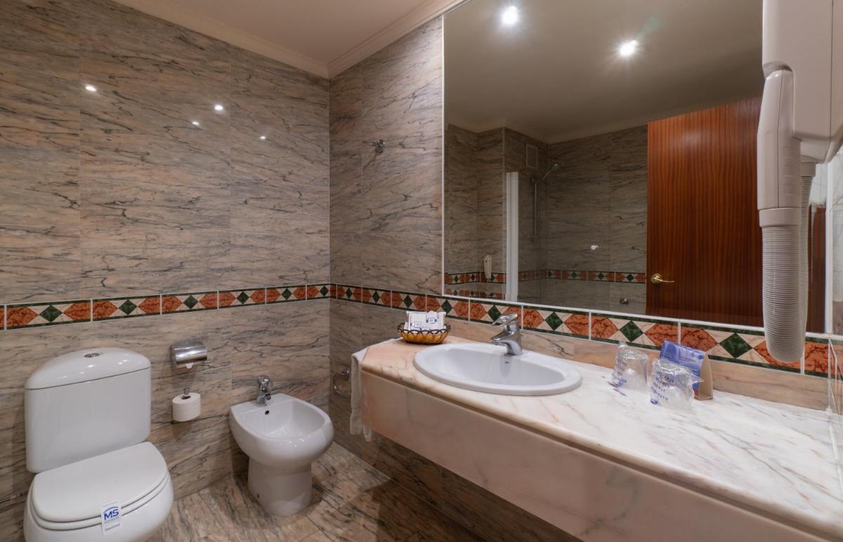 Un baño de MS Amaragua