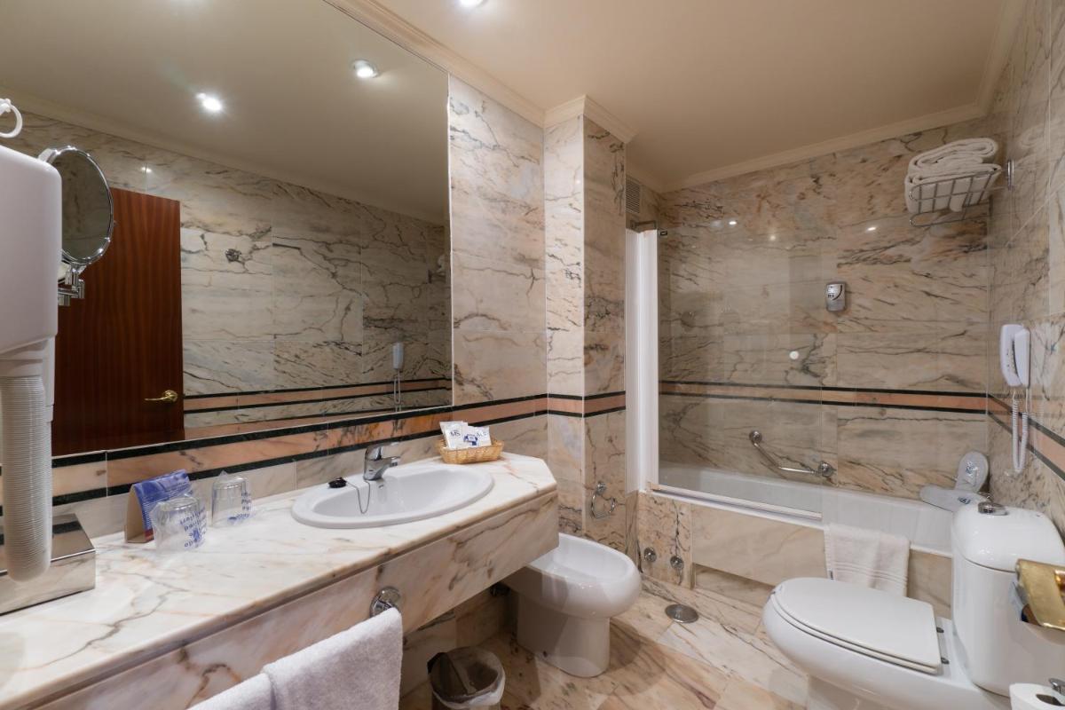 Un baño de MS Amaragua