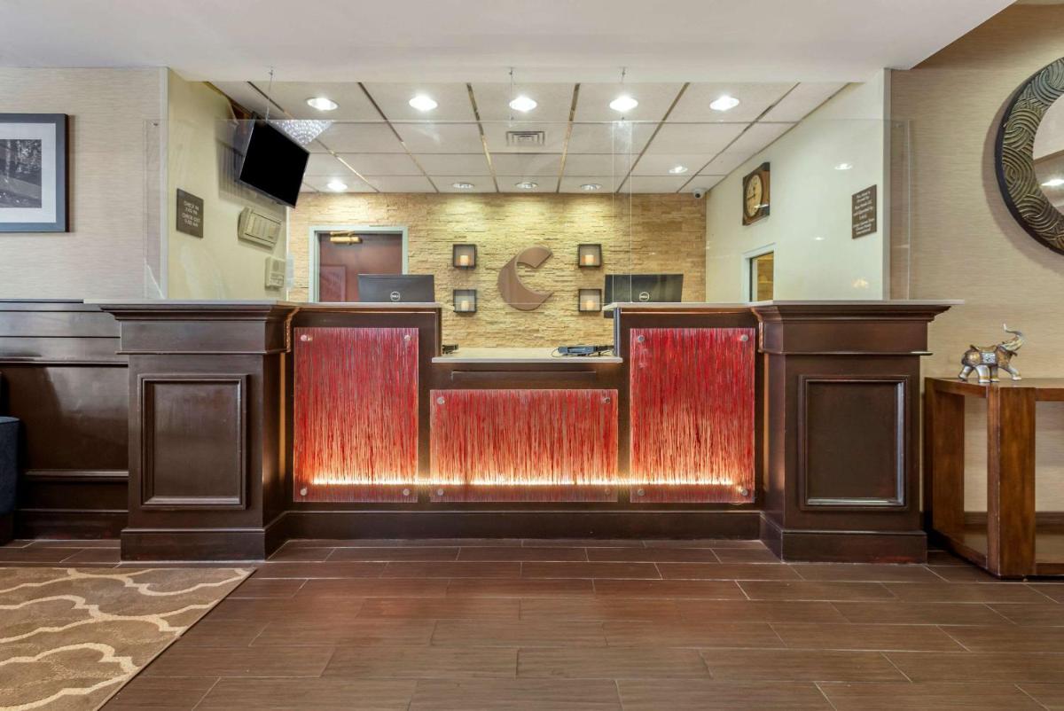Comfort Suites Newark - Harrison - Housity
