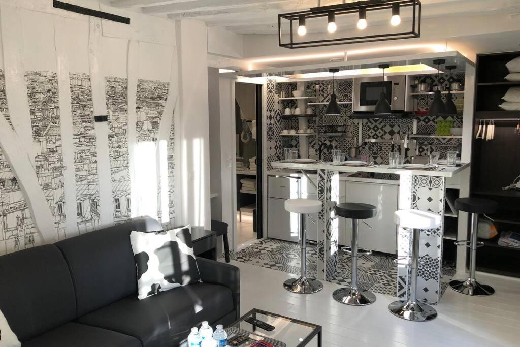 Appartement Rousselet Quartier Bon Marché Paris VIIème - Housity
