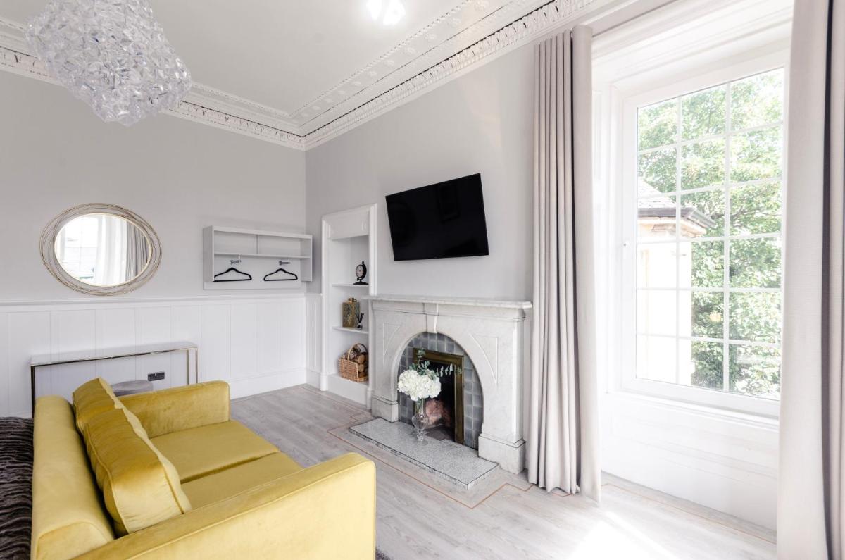 Sweeney Apartments & Rooms - Housity