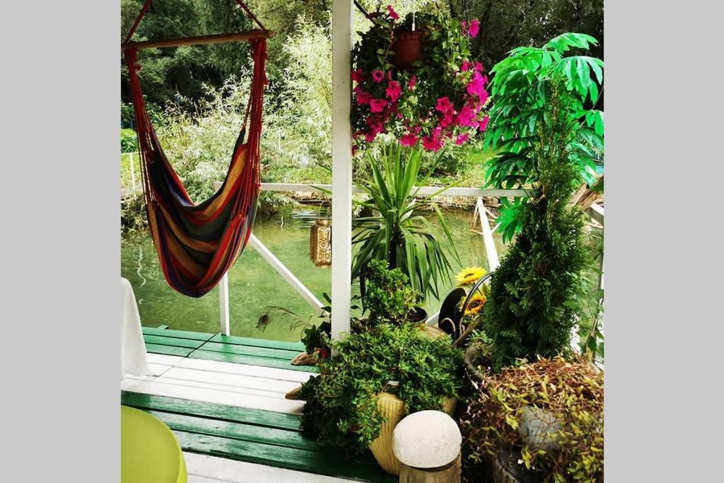 En ChillAda River house - Housity