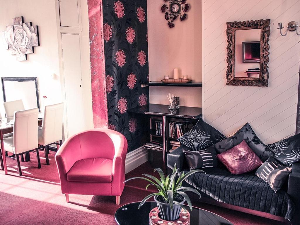 Tennyson House Hotel - Housity
