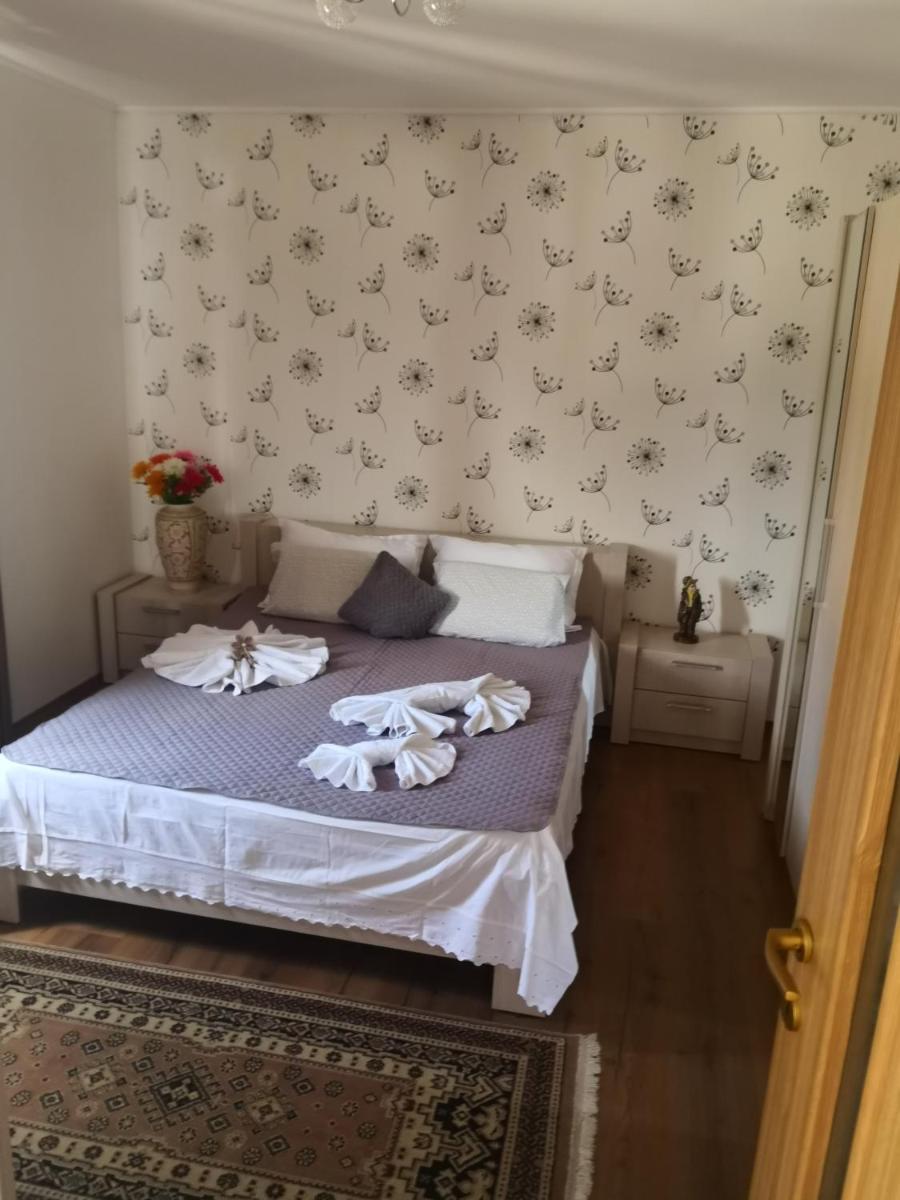 Villa Lenusk - Housity