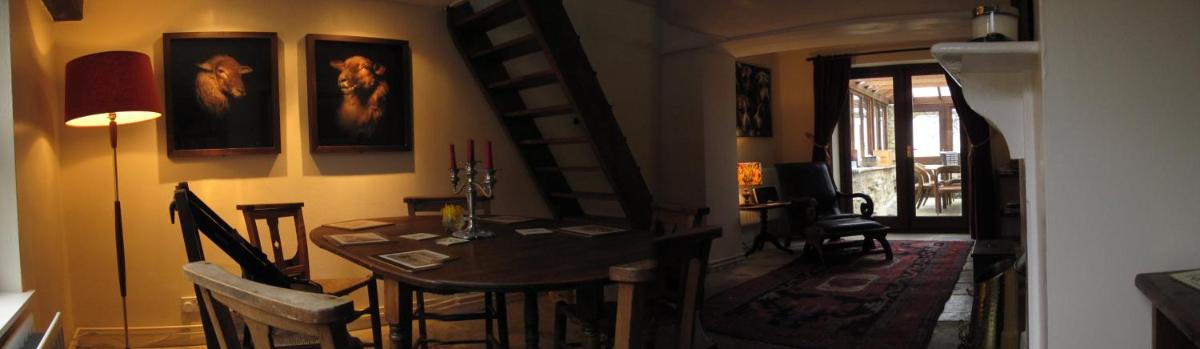 The Old Reading Room - Housity