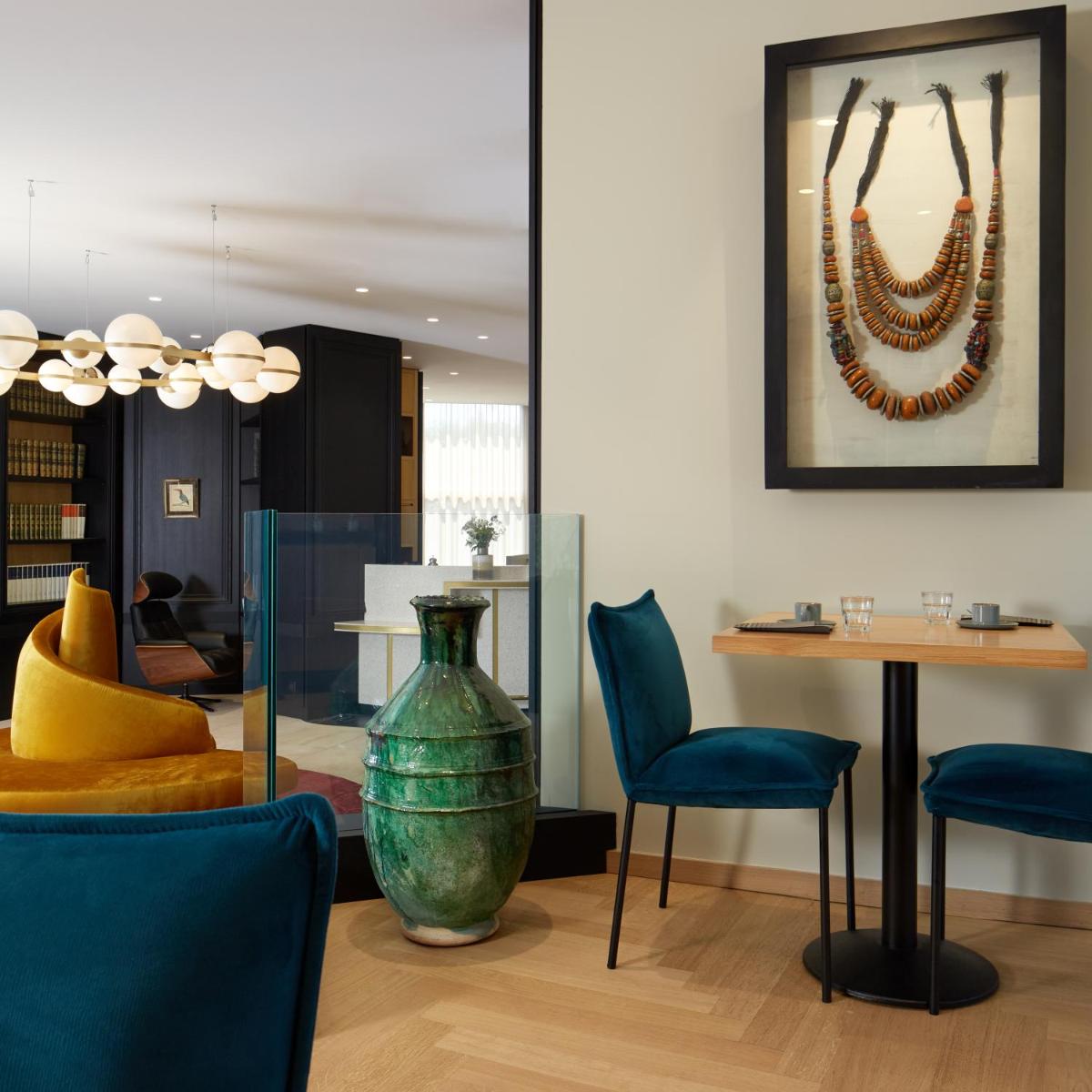 Coin salon dans l'établissement Les Nomades Beaune