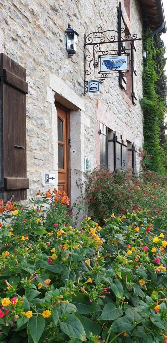 B&B Des Histoires d'Anges - Côté Jardin - Accueil Vélo - Housity