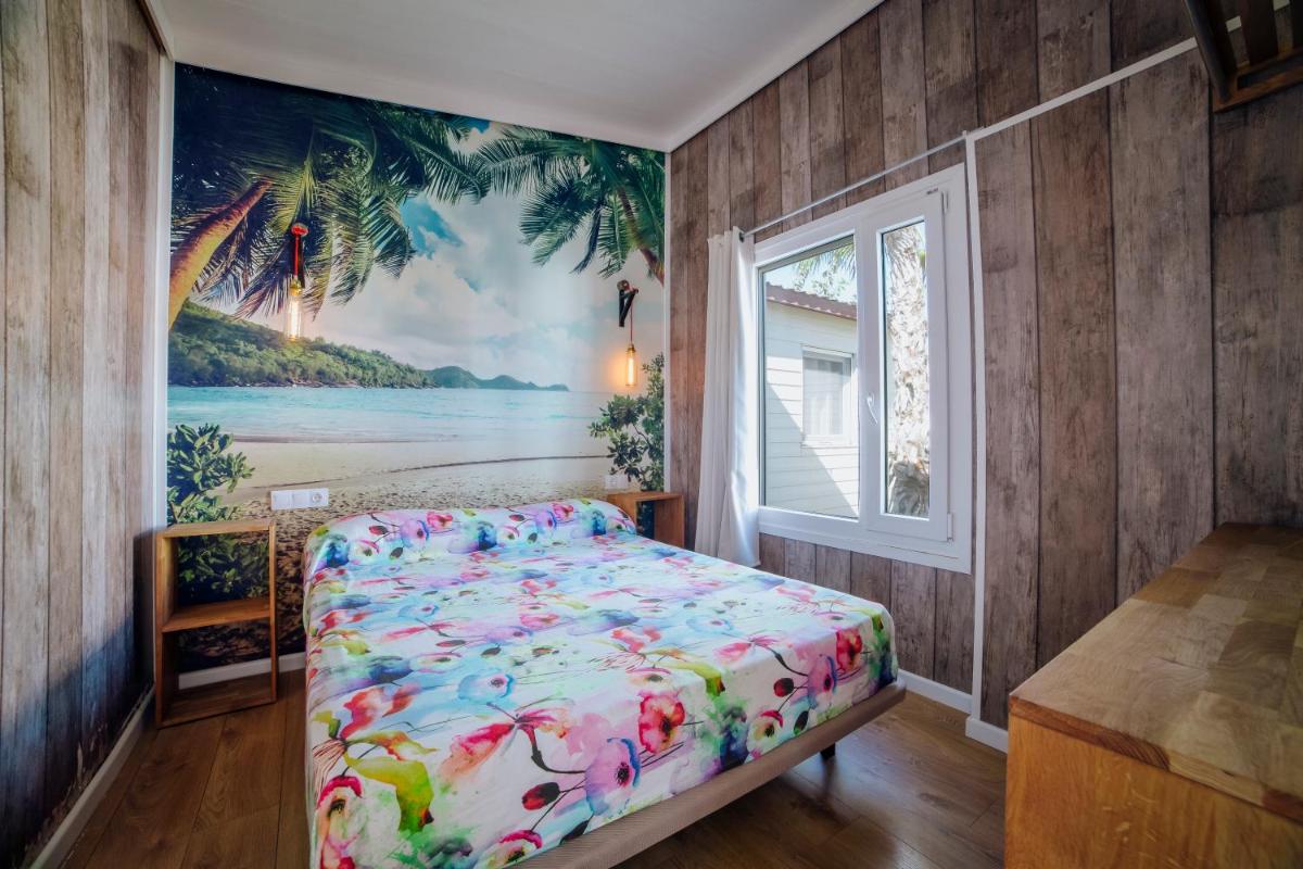 Cama o camas de una habitación en Alannia Costa Blanca