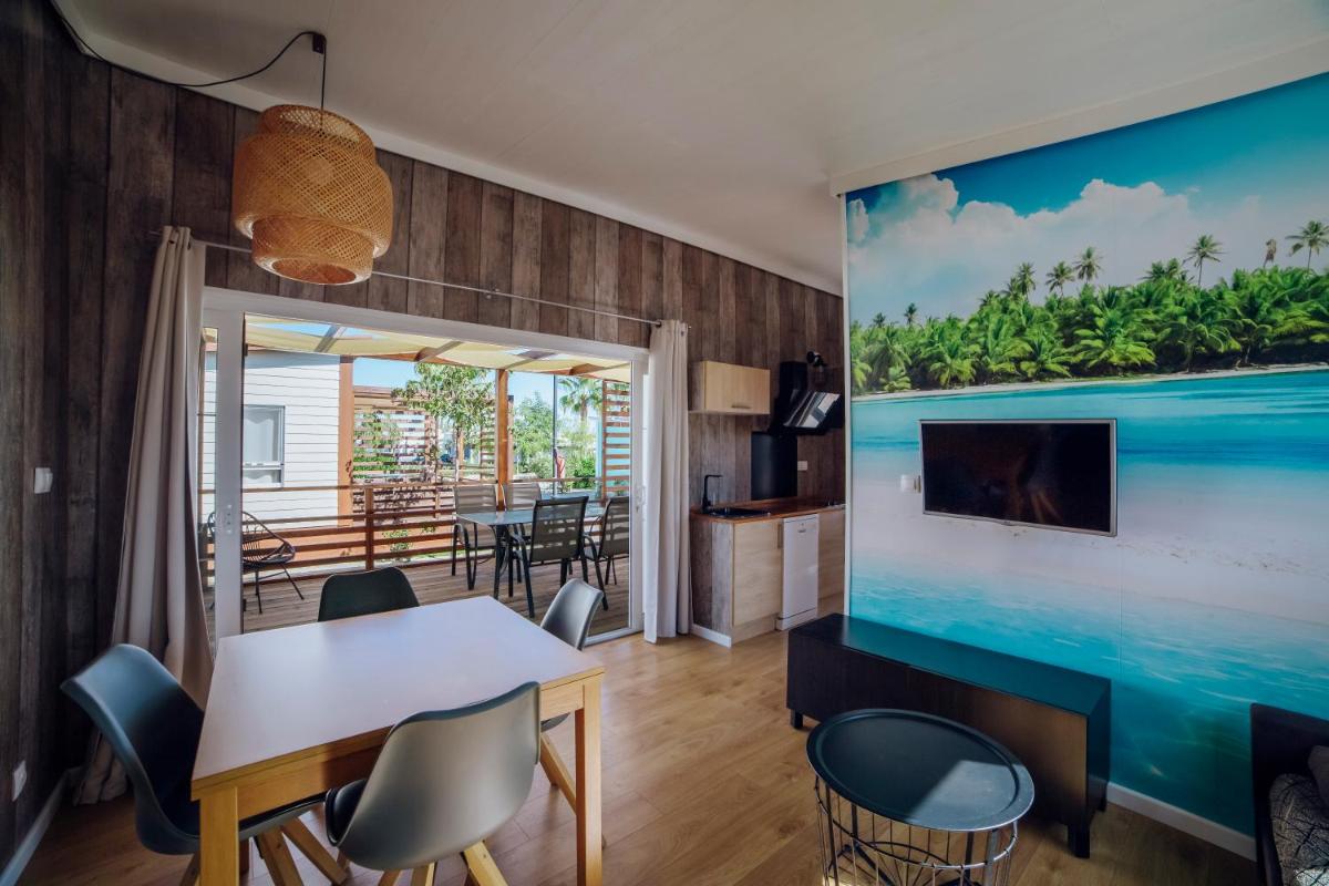 Un restaurante o sitio para comer en Alannia Costa Blanca
