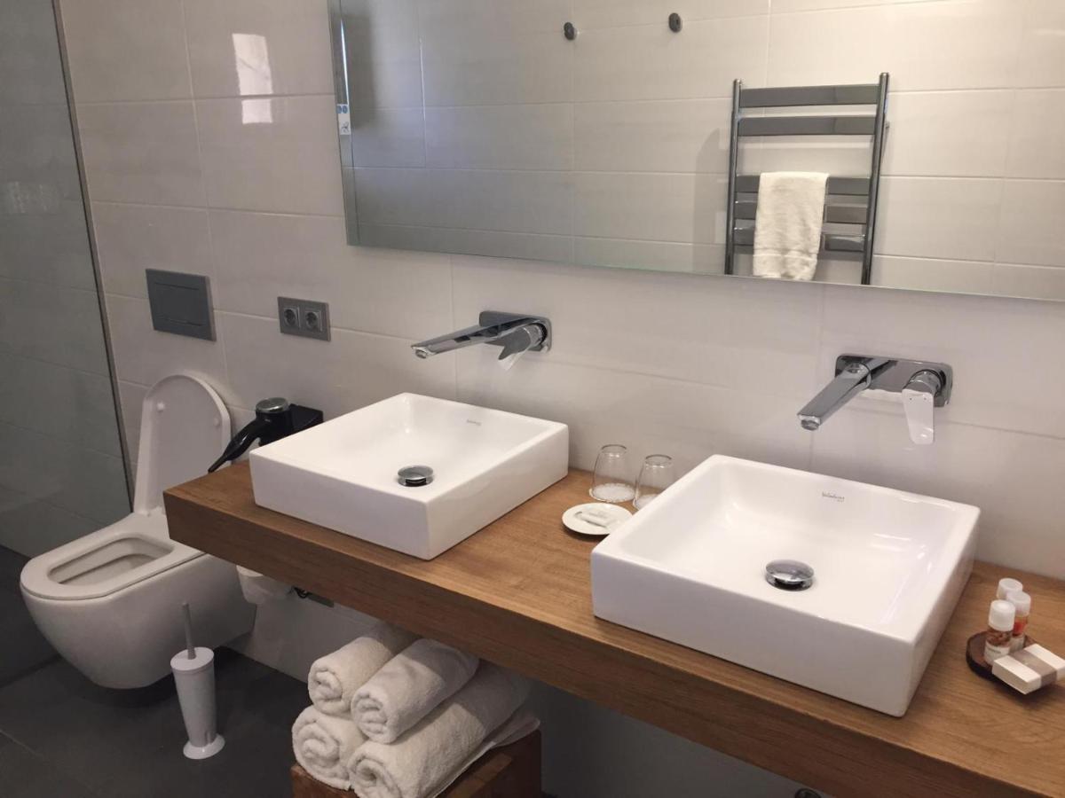 Un baño de Bennoc Petit Hotel - Only Adults
