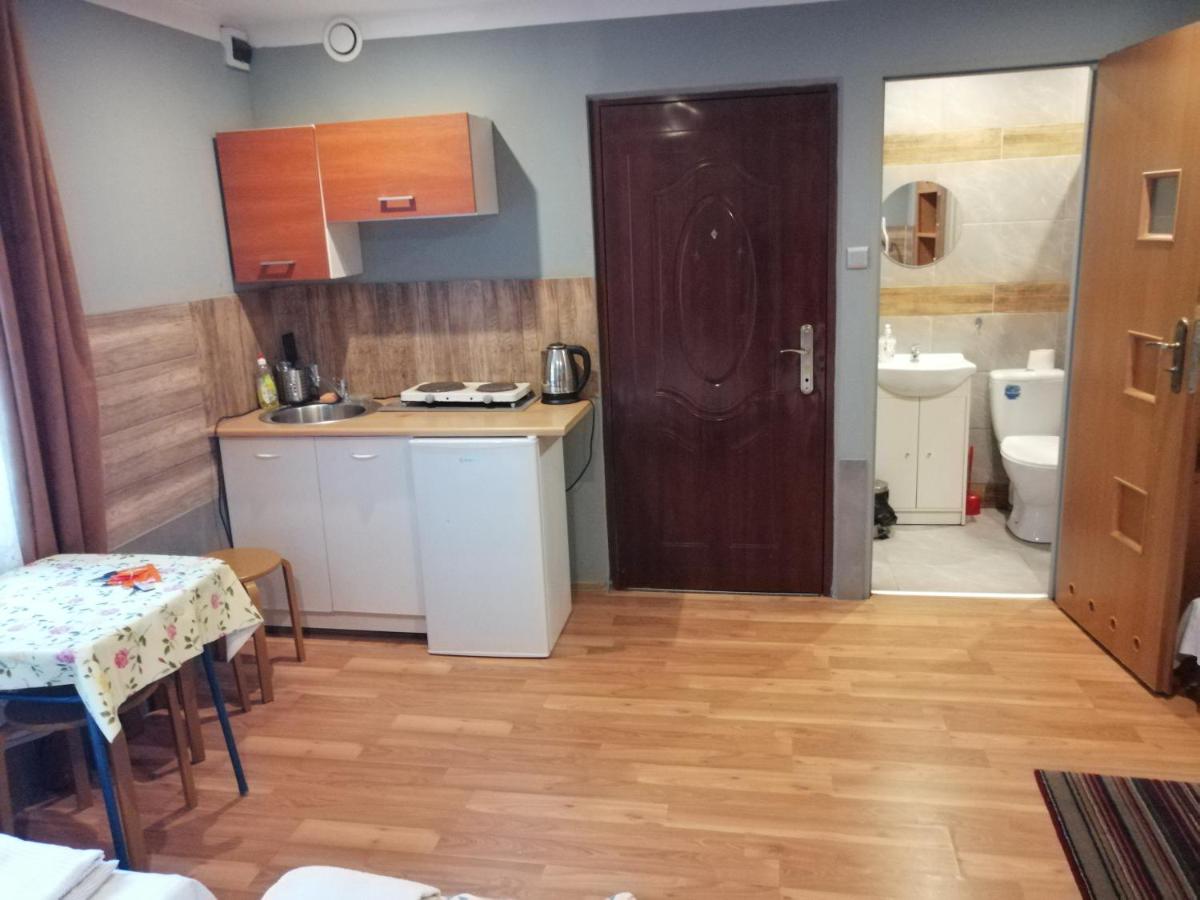 Pokoje Gościnne Polo - Housity