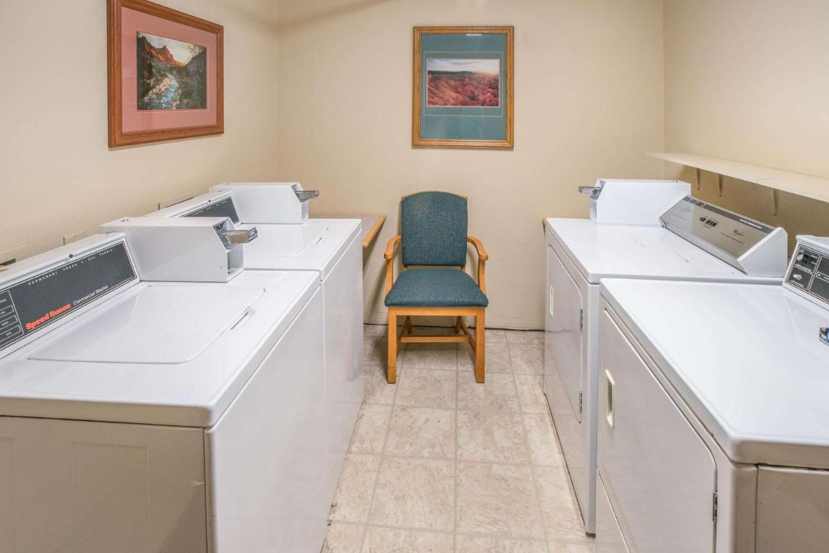 Quality Inn Kanab National Park Area - Housity