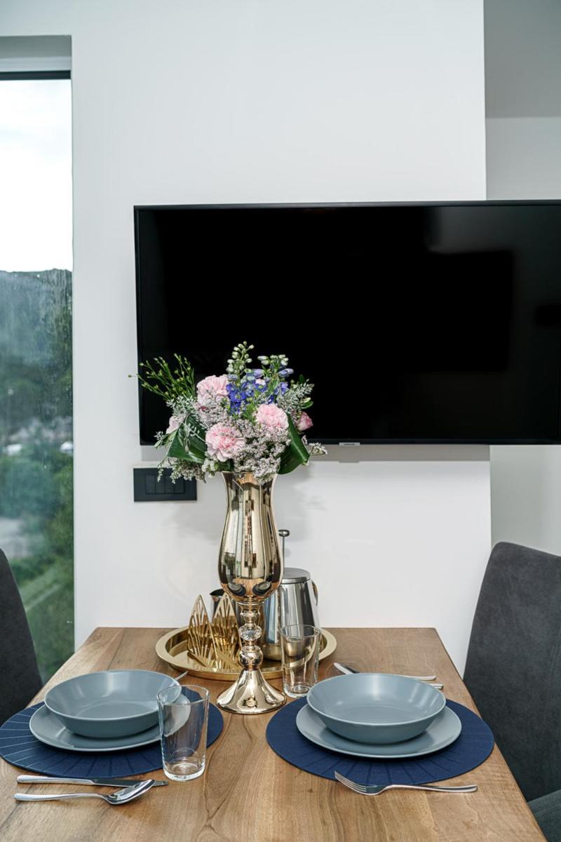 Alexandra Apartments - Housity