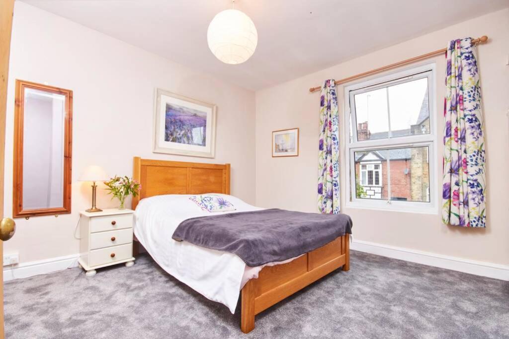 Family House - SHEFFIELD AND PEAK DISTRICT - Housity