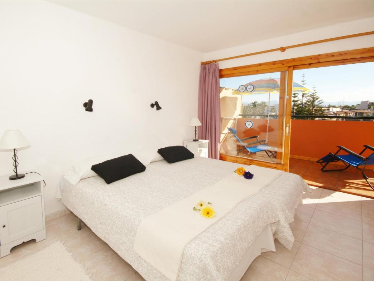 Apartamento Arcoiris, con piscina y junto a playa de Alcudia - Housity