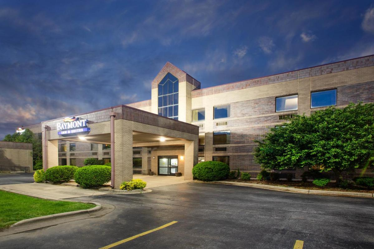Baymont by Wyndham Springfield South Hwy 65 - Housity