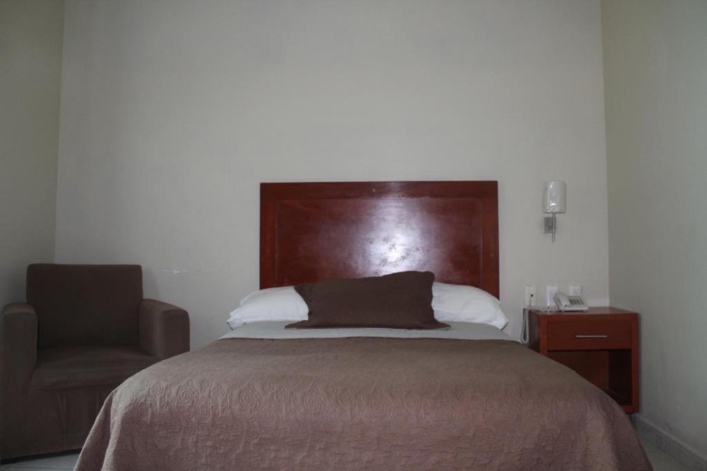Hotel Gina - Housity