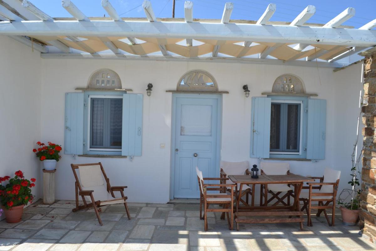 Villa Ioanna - Vacation Houses for rent close to the beach - Housity