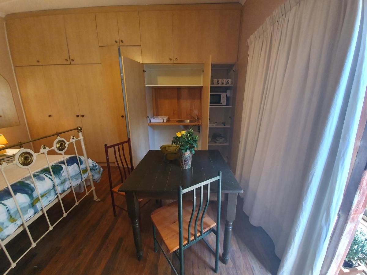403 Main Road Accommodation - Housity