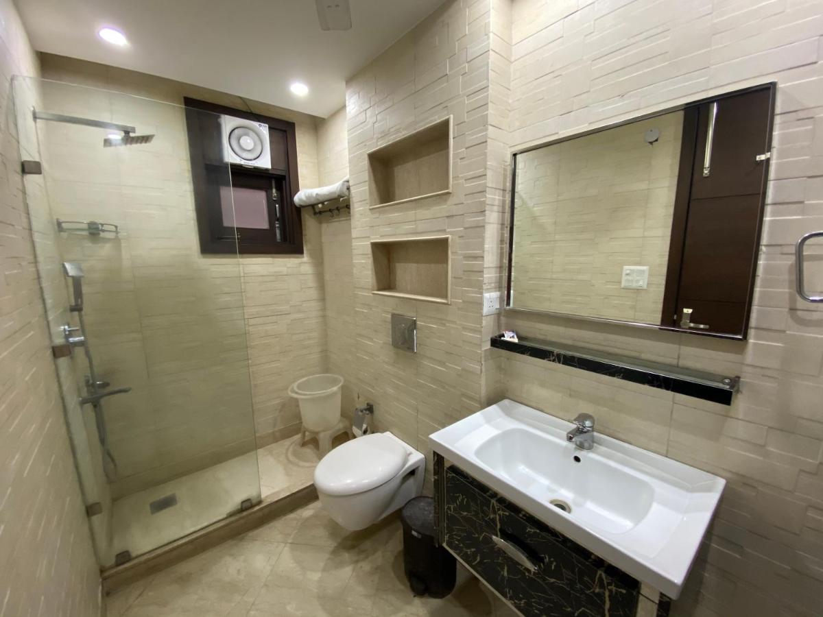 Sheesh Mahal Bed & Breakfast - Housity
