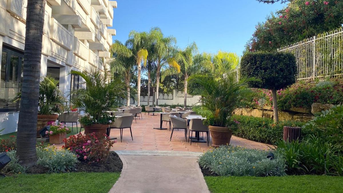 Jardín al aire libre en Alanda Marbella Hotel & Wellness