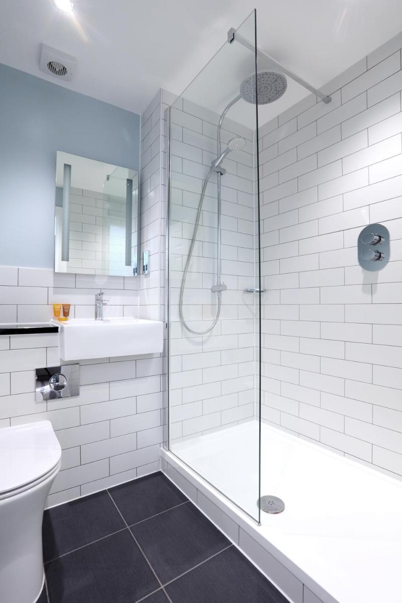 London Chigwell Prince Regent Hotel, BW Signature Collection - Housity