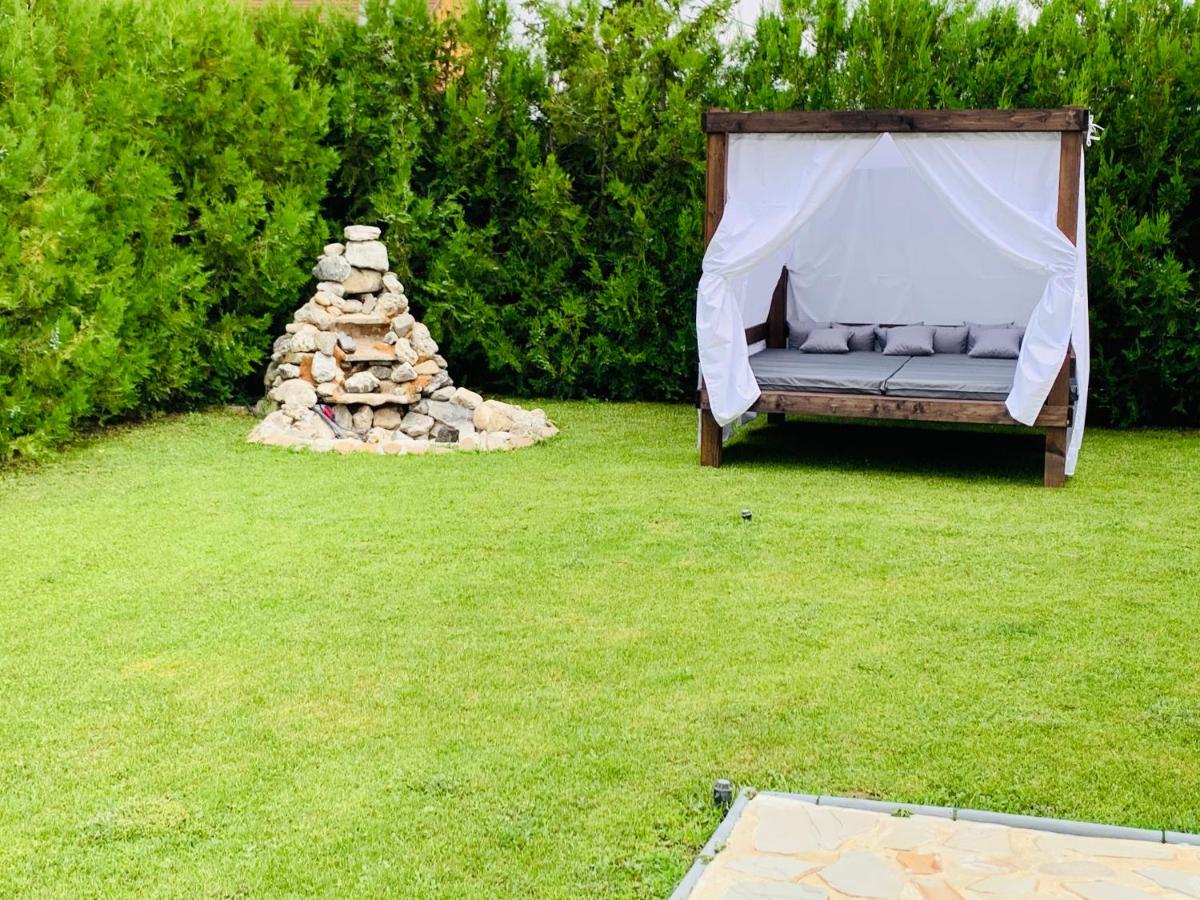 Luxury 3 Bedroom Pool Villa - Housity