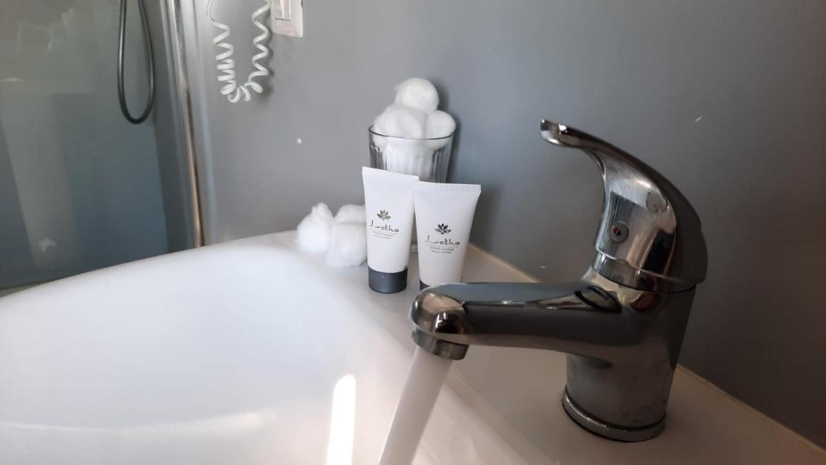 Bergamo GuestHouse - Self Check-in - Housity