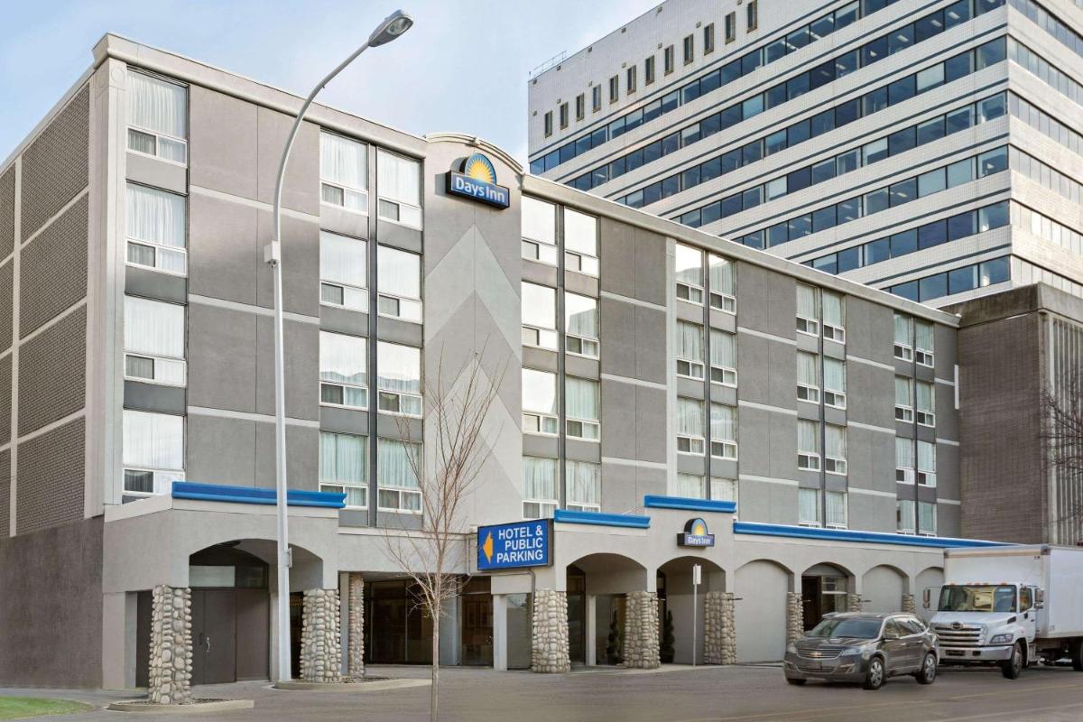 Days Inn by Wyndham Edmonton Downtown - Housity