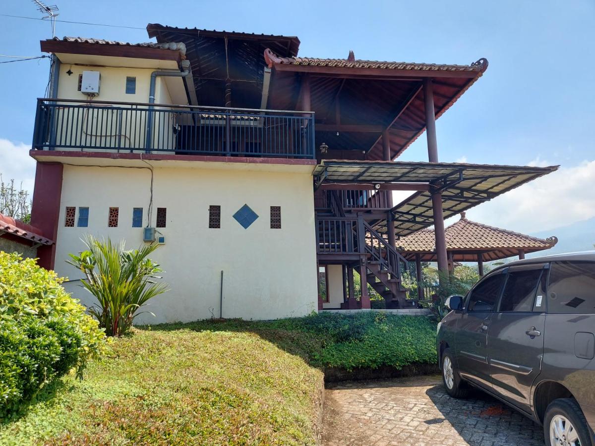 Omah Kayoe Elok - Housity