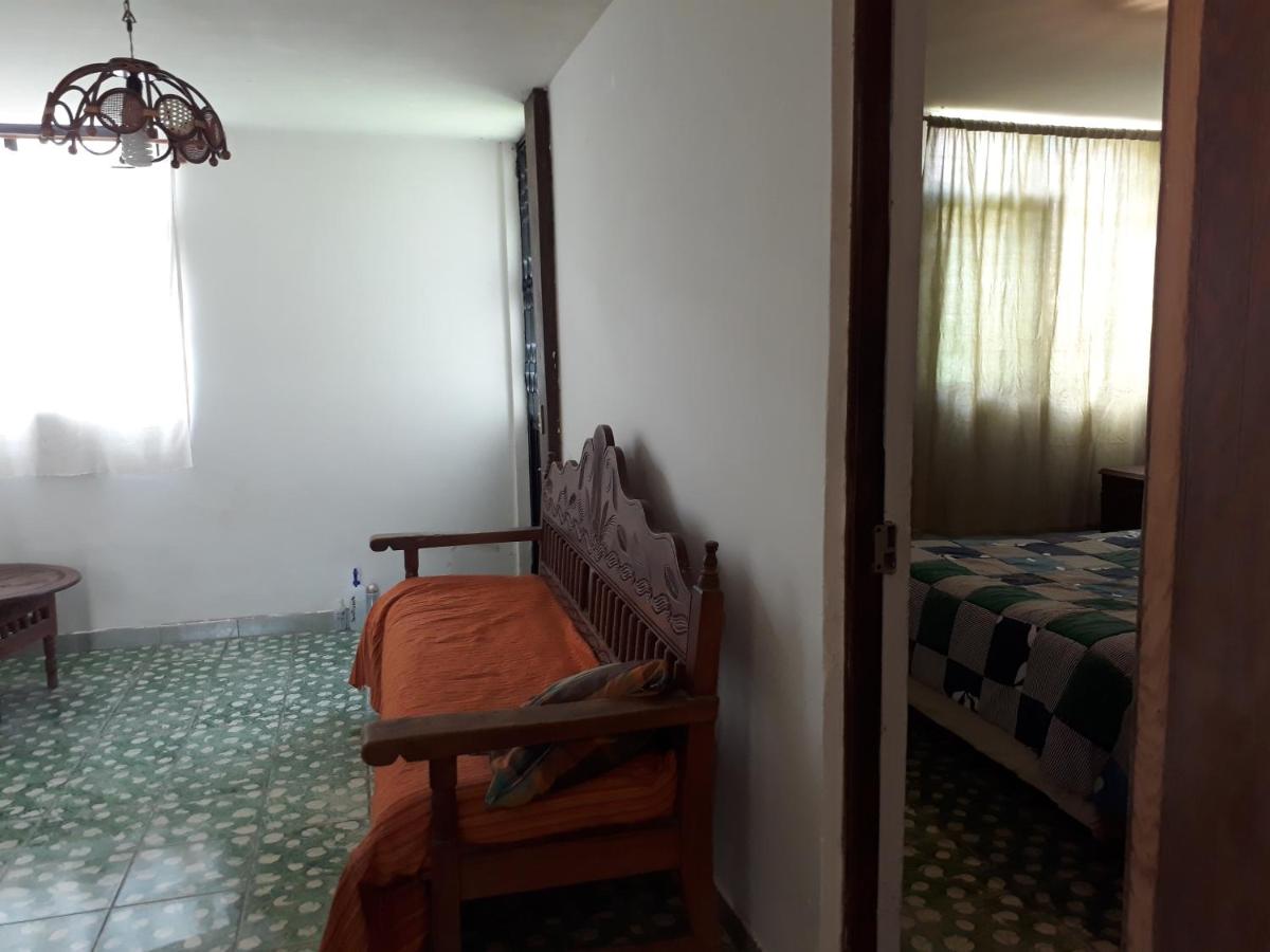 Casa entera sólo para ti. Sencilla y cómoda para familia, estudios o trabajo - Hizvo