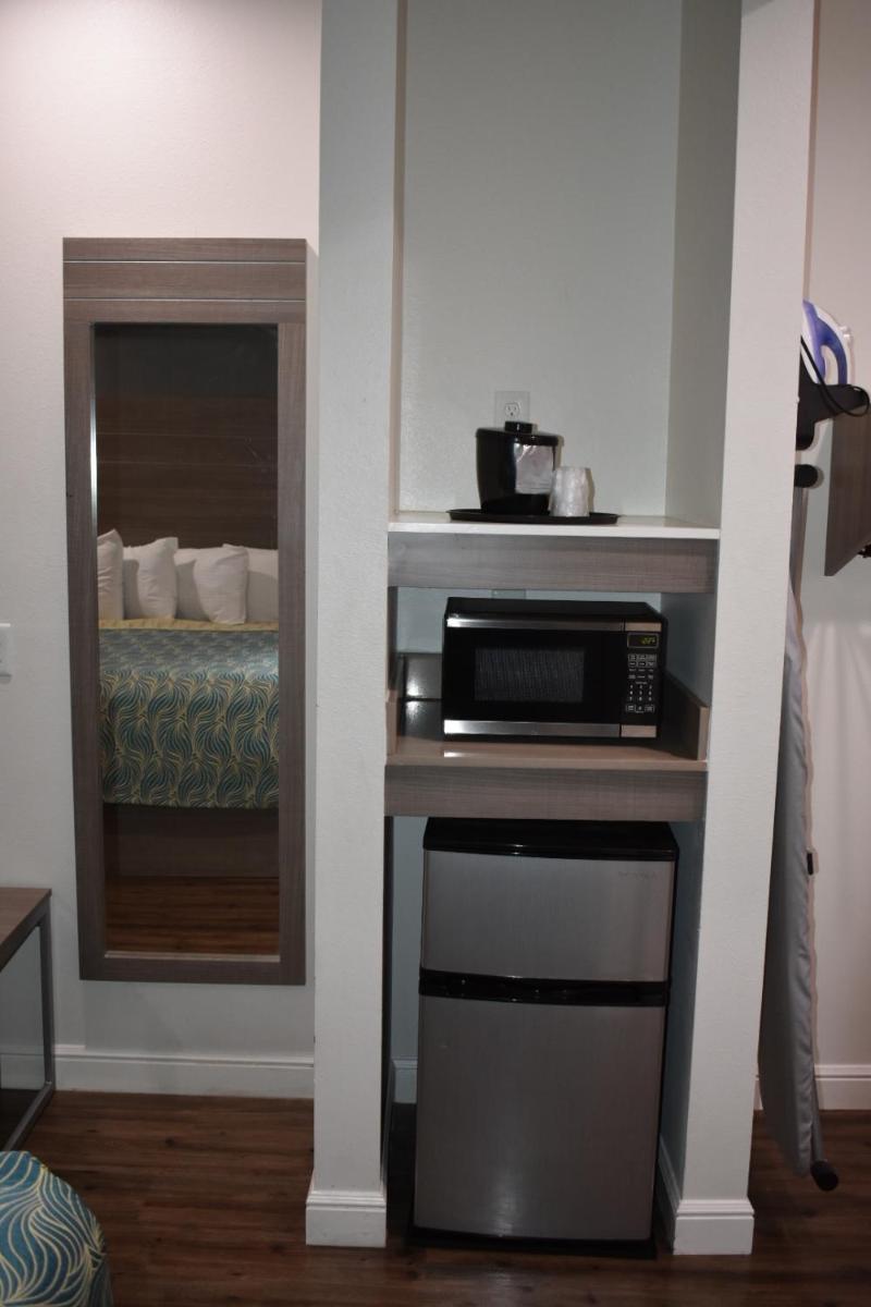 Grand Villa - Humble - Housity