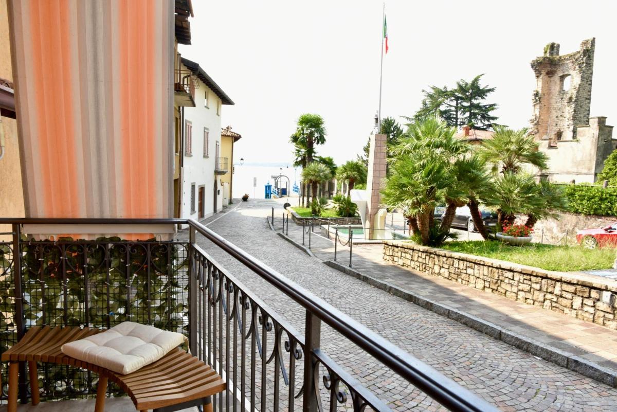 Italian Vacation Homes - Maison Turquoise du Lac - Housity