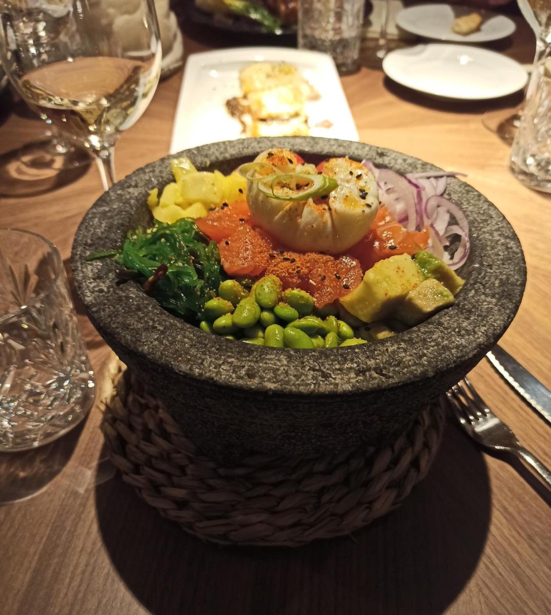 Comida en o cerca de este hotel