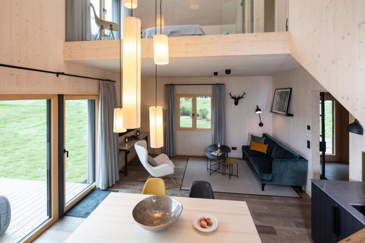 Ein Sitzbereich in der Unterkunft Wellness & Genuss Resort - Engel Obertal
