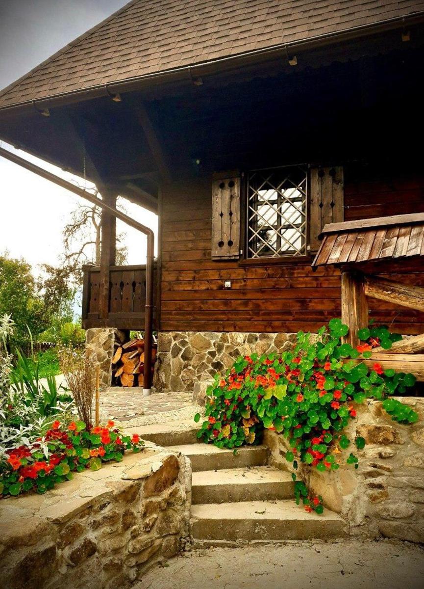 Садиба Остра - Housity