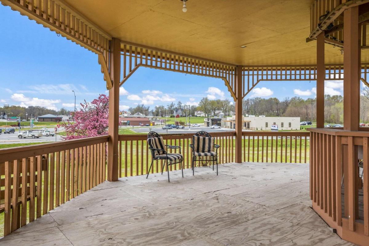 Econo Lodge Cameron - Housity