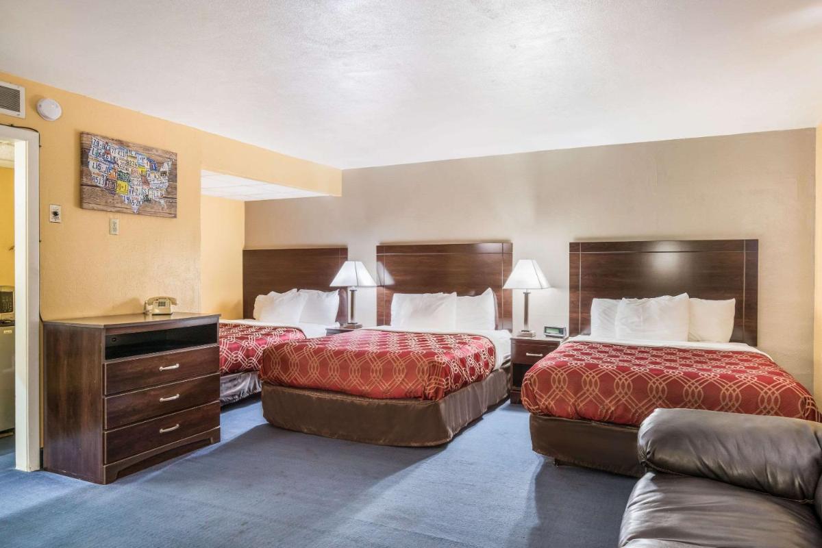 Econo Lodge Cameron - Housity